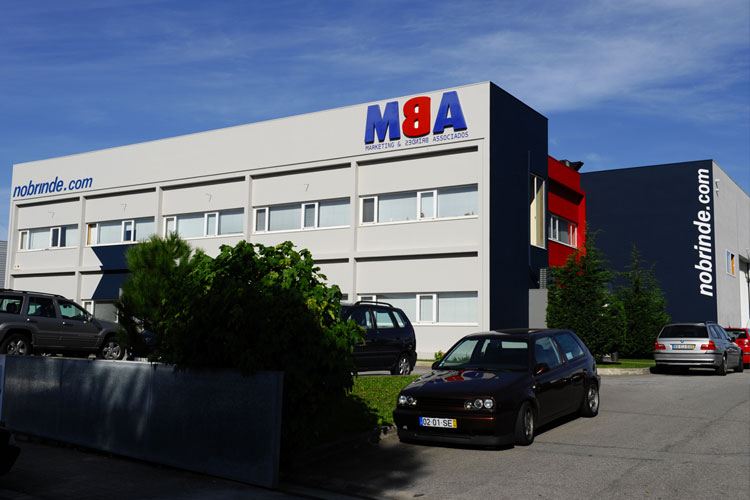 MBA-Nobrinde-installations-01