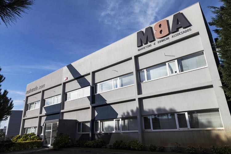 MBA-Nobrinde-installations-02