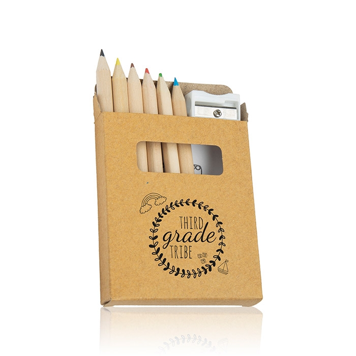 Conjunto para colorir com desenhos e afia